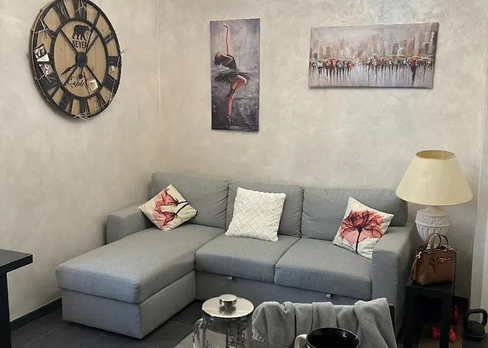 Francy Elegante In Centro 公寓